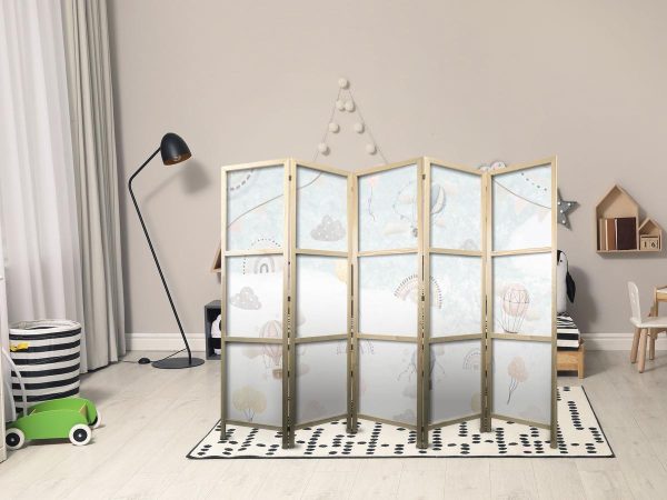 Paravent japonais - Balloons in the Sky - Balloons in pastel colors flying through a cloudy sky - among rainbows and stars