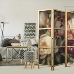 Paravent japonais - Blooming Peonies - Charismatic Flowers Bathed in Sunlight