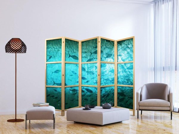 Paravent japonais - Underwater Paradise - Numerous Schools of Fish in a Beautiful Turquoise-Blue Depth Illuminated by the Sunlight