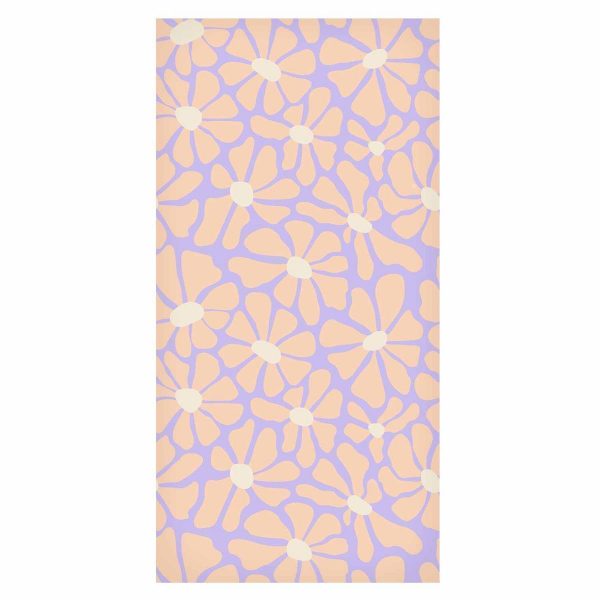 Tapisserie murale - Cute Light-Beige Little Flowers - Small flowers with beige - undulating petals on a blue background