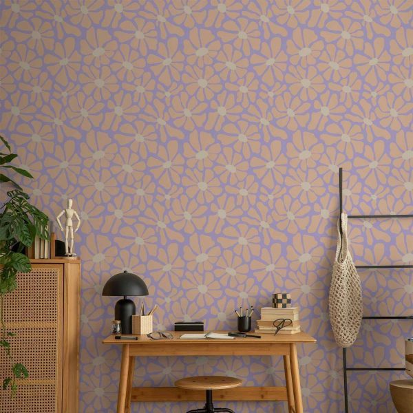 Tapisserie murale - Cute Light-Beige Little Flowers - Small flowers with beige - undulating petals on a blue background